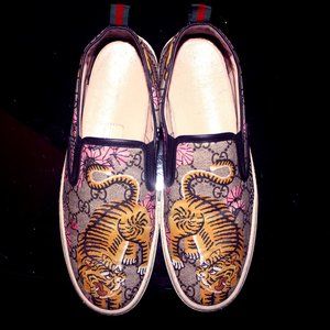Gucci Tiger Sneakers Women SIZE 40 EU